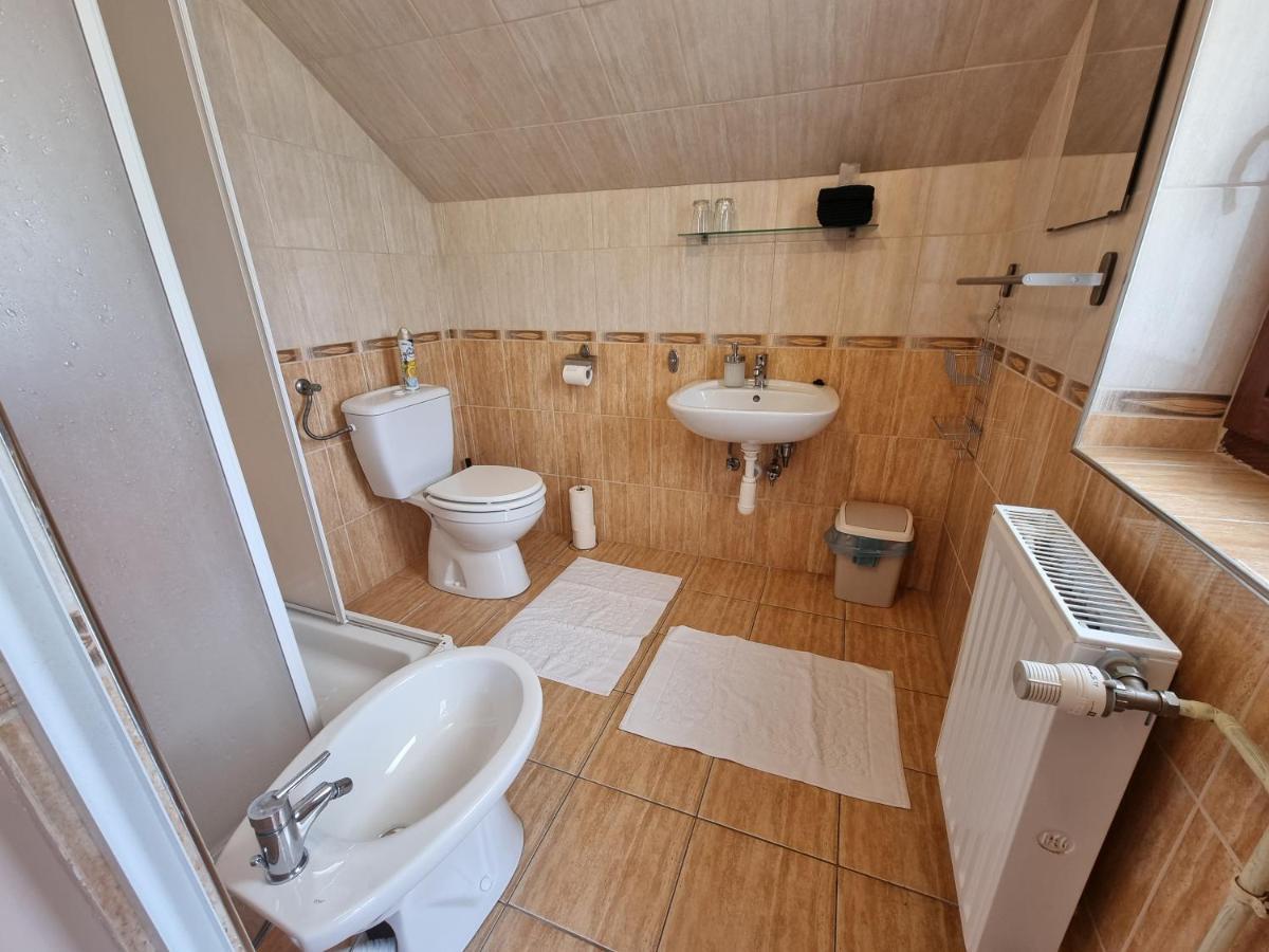 Abigel 2 Vendeghaz Hotel Mişcolţ Exterior foto