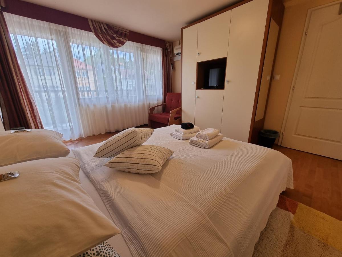 Abigel 2 Vendeghaz Hotel Mişcolţ Exterior foto