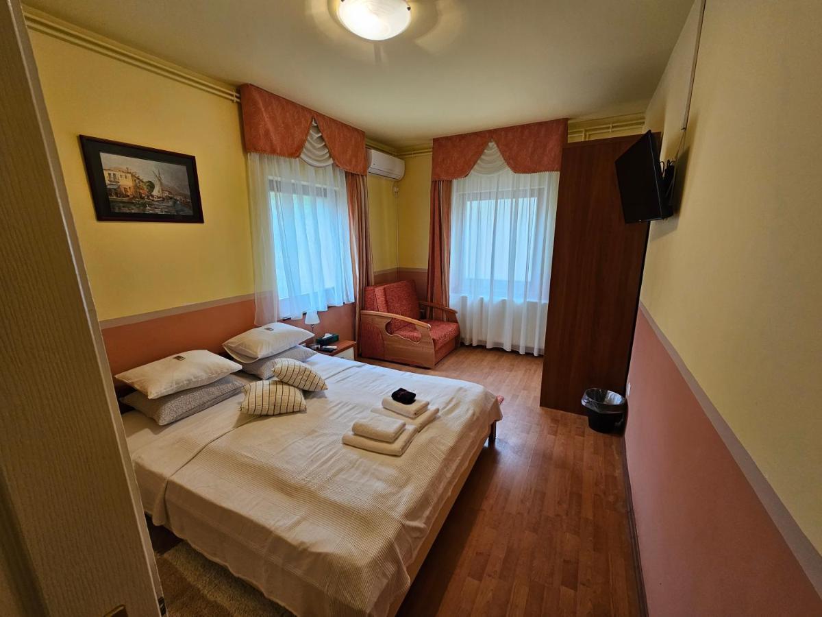 Abigel 2 Vendeghaz Hotel Mişcolţ Exterior foto