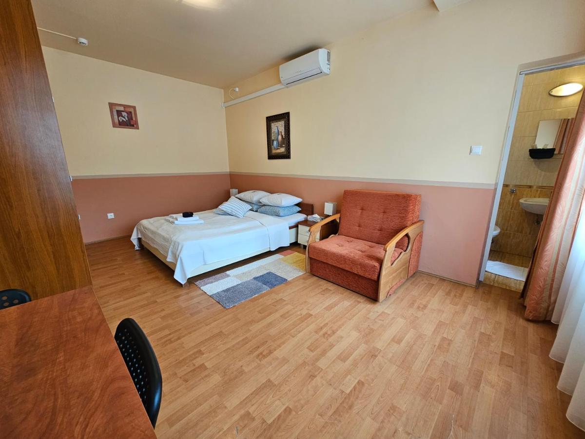 Abigel 2 Vendeghaz Hotel Mişcolţ Exterior foto