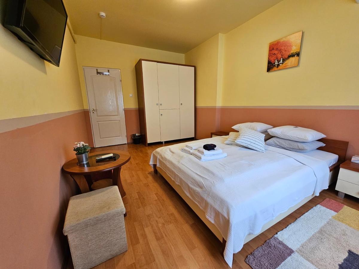 Abigel 2 Vendeghaz Hotel Mişcolţ Exterior foto